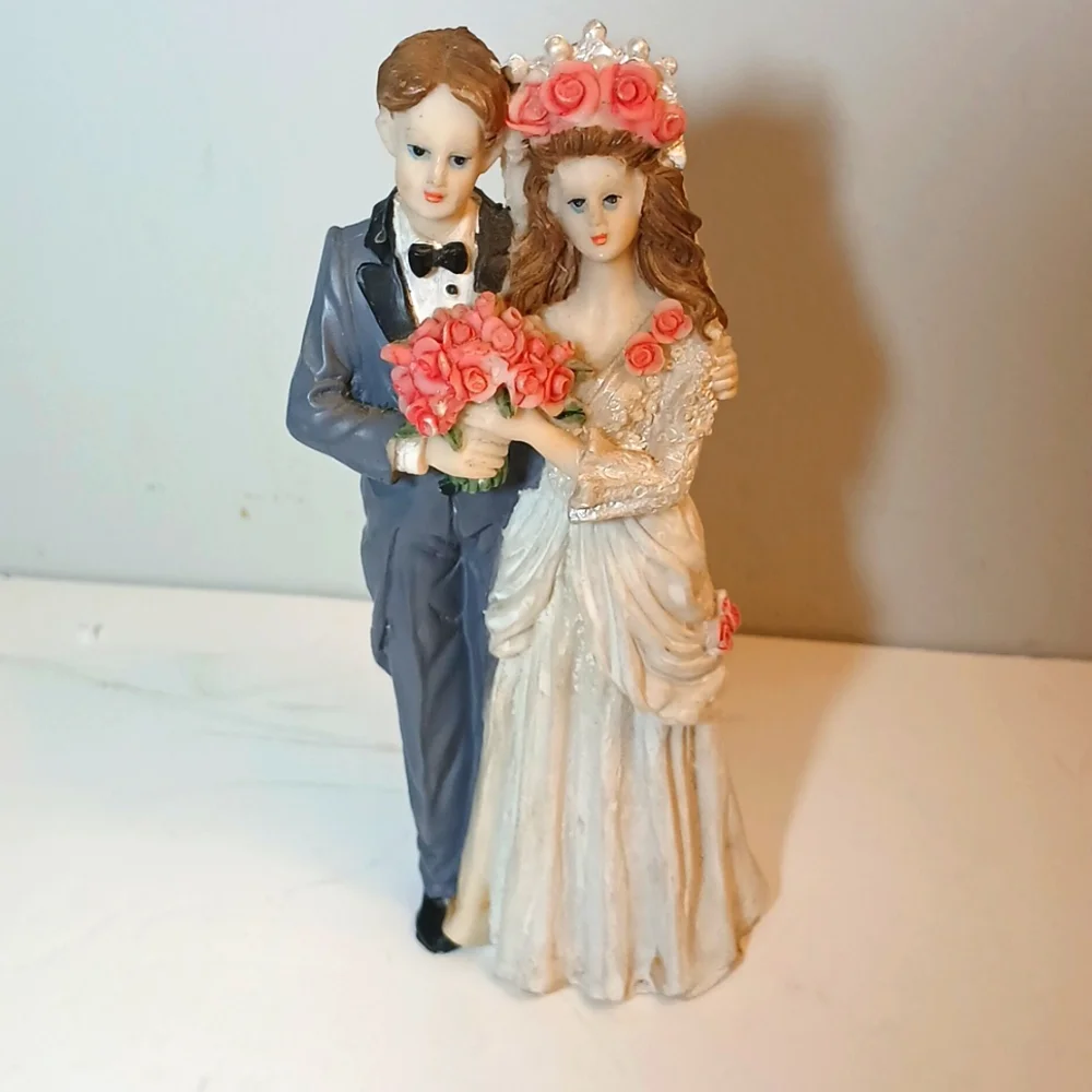 Wedding cake topper